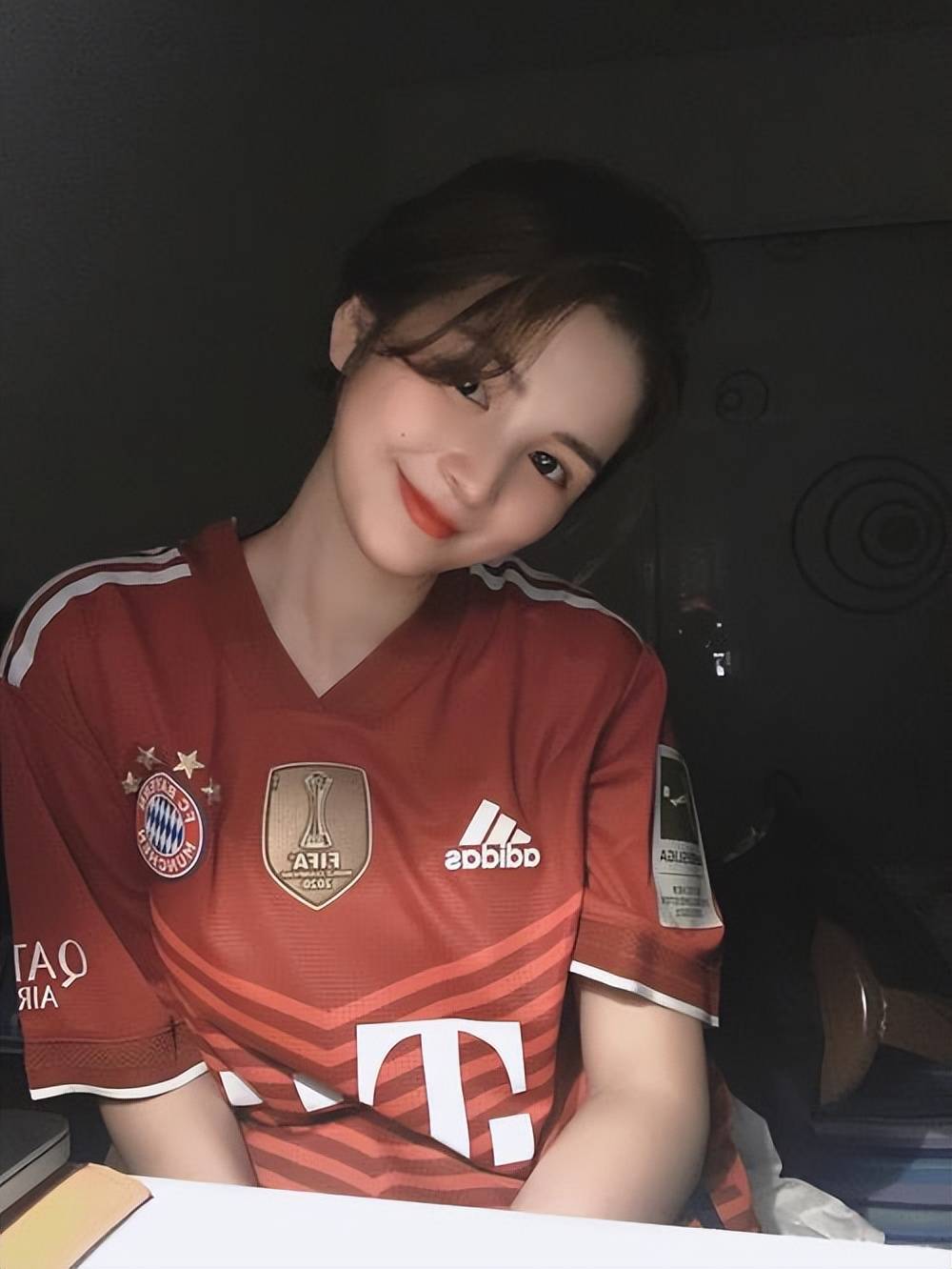 昨晚冷门频爆,今晚欧冠再战9场,比分精准预测,有1场可能爆冷