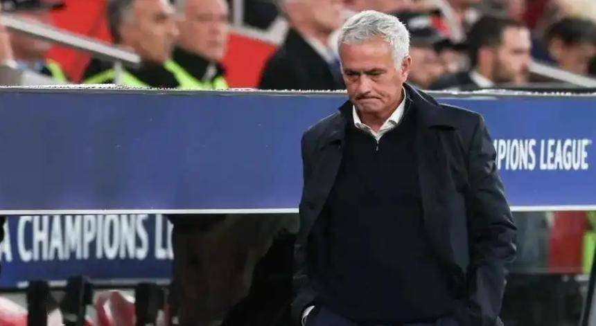 6连胜!阿森纳一只脚踏进欧冠16强,穆里尼奥神了:2-0绝杀意甲冠军