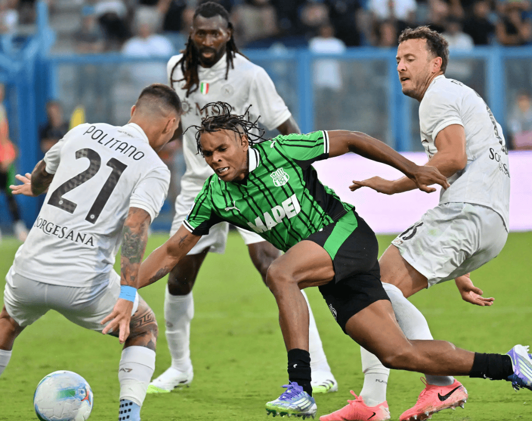 意甲：罗马VS萨索洛，最新专家比分预测