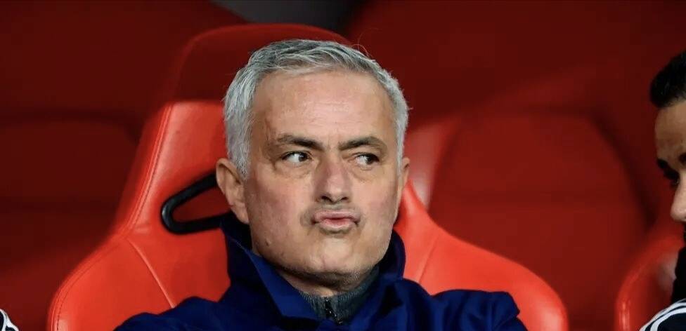 1句话戳穿皇马痛点！穆帅：我是少数没被解雇的，离开时主席说了实话