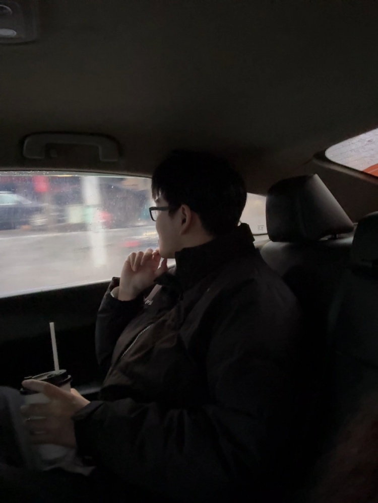 NIP中单Care更新动态：氛围感忧郁男神头像来了 有感觉吗