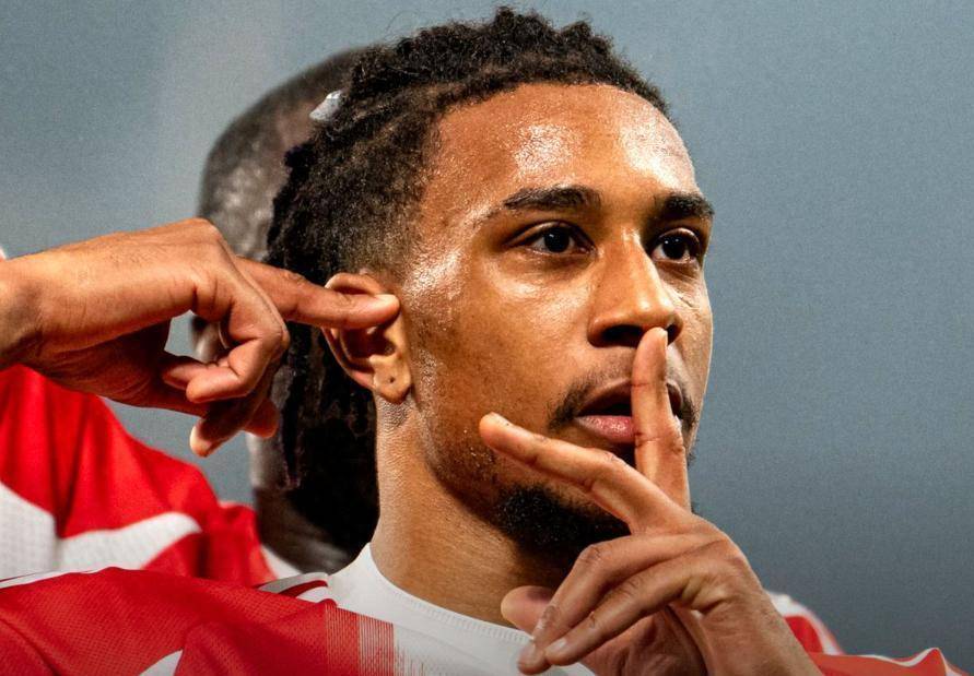 热刺欧冠惨案全记录，拜仁马竞狂轰11球晋级在望，巴萨靠神锋续命！