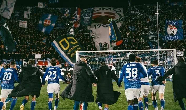 意甲黑马科莫:29轮仅用1名意大利球员,国际化阵容引领三连跳挺进欧冠